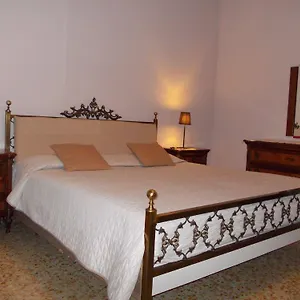 Bed & Breakfast Travellers Bed & 